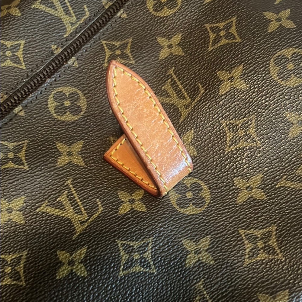 ✨Louis Vuitton Clutch Bag ✨ - Picture 10 of 16
